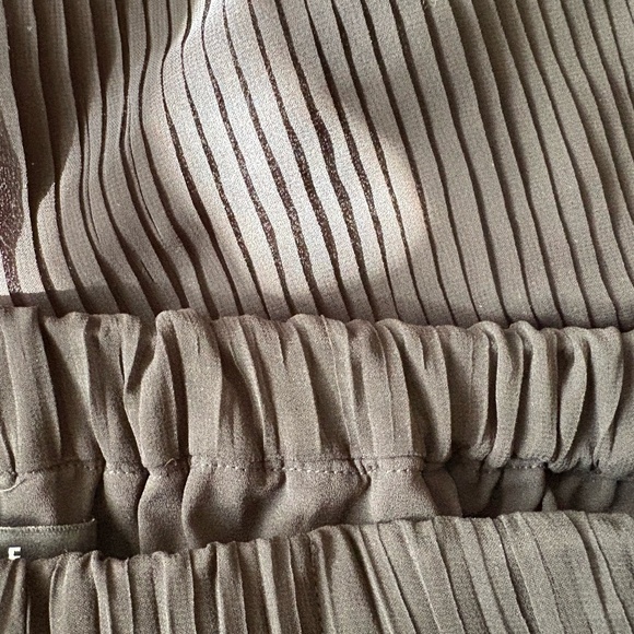 Able Bessie Pleated Skirt Small - Picture 3 of 9